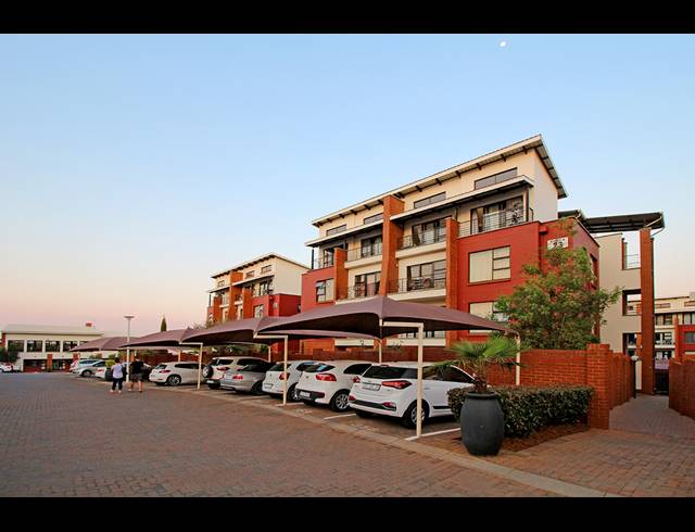 2 BEDROOM APARTMENT FOR SALE IN GREENSTONE HILL